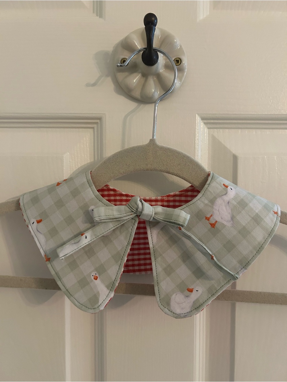 Reversible Detachable Collar in Light Sage with Duck Print